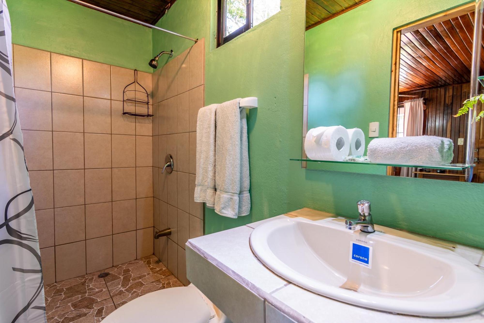 Cabinas Arrecife Cahuita Buitenkant foto